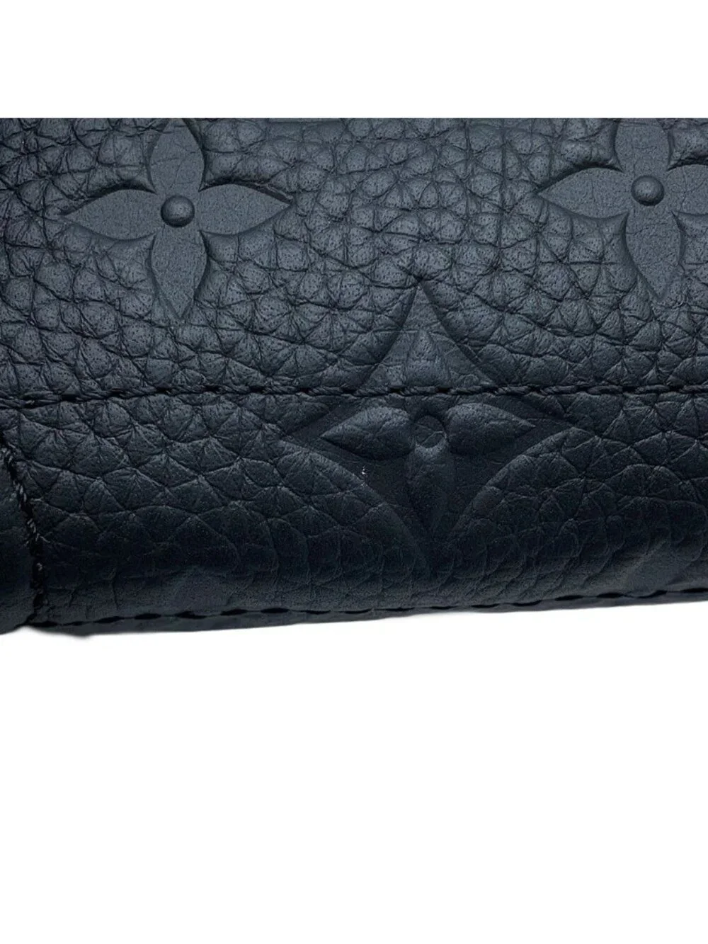 Louis Vuitton Shoulder Bag Taurillon Monogram Soul Trunk Black